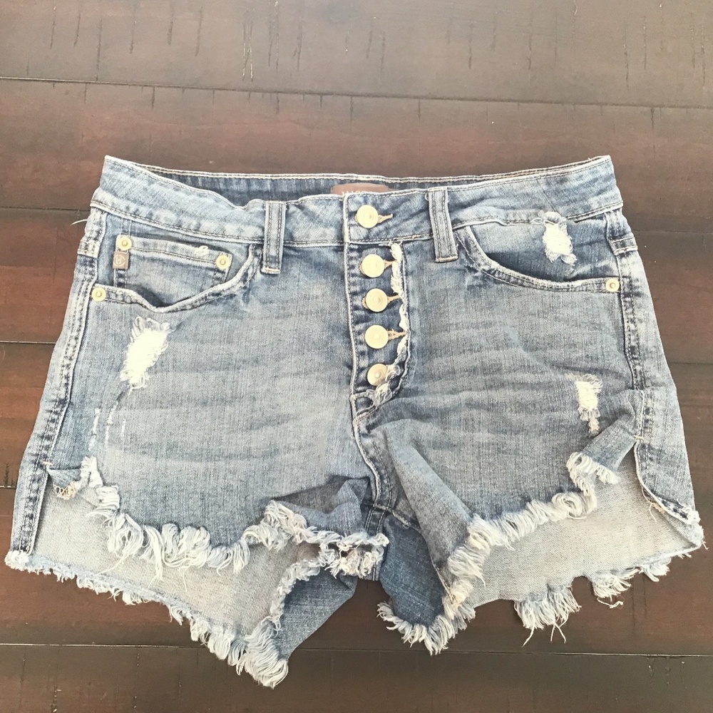 JustUSA Ripped Jean Shorts Women Size Large - Picture 1 of 4